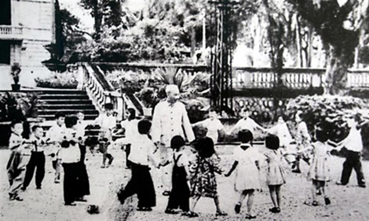 135 năm Ngày sinh Chủ tịch Hồ Chí Minh: Những dấu ấn và bài học từ sinh nhật Bác