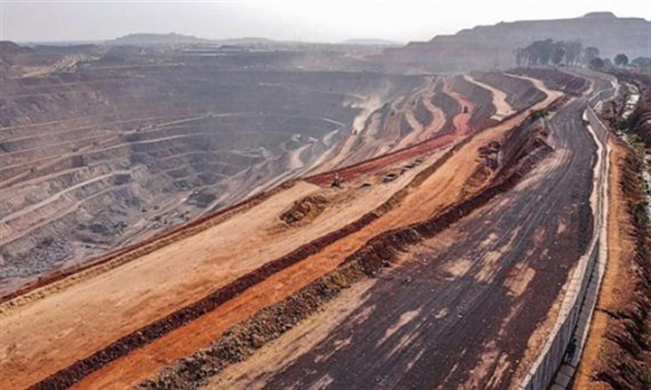 Cobalt Market to Stay Volatile After Record Mine Output in 2022