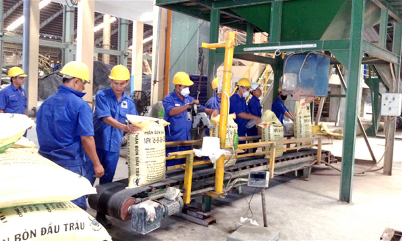 Nghịch lý doanh nghiệp sản xuất phân bón xin được chịu thuế