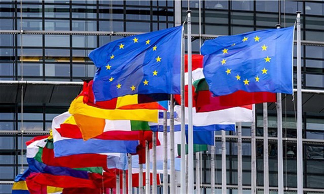 Euro zone inflation climbs to 2.3% in November, meeting expectations