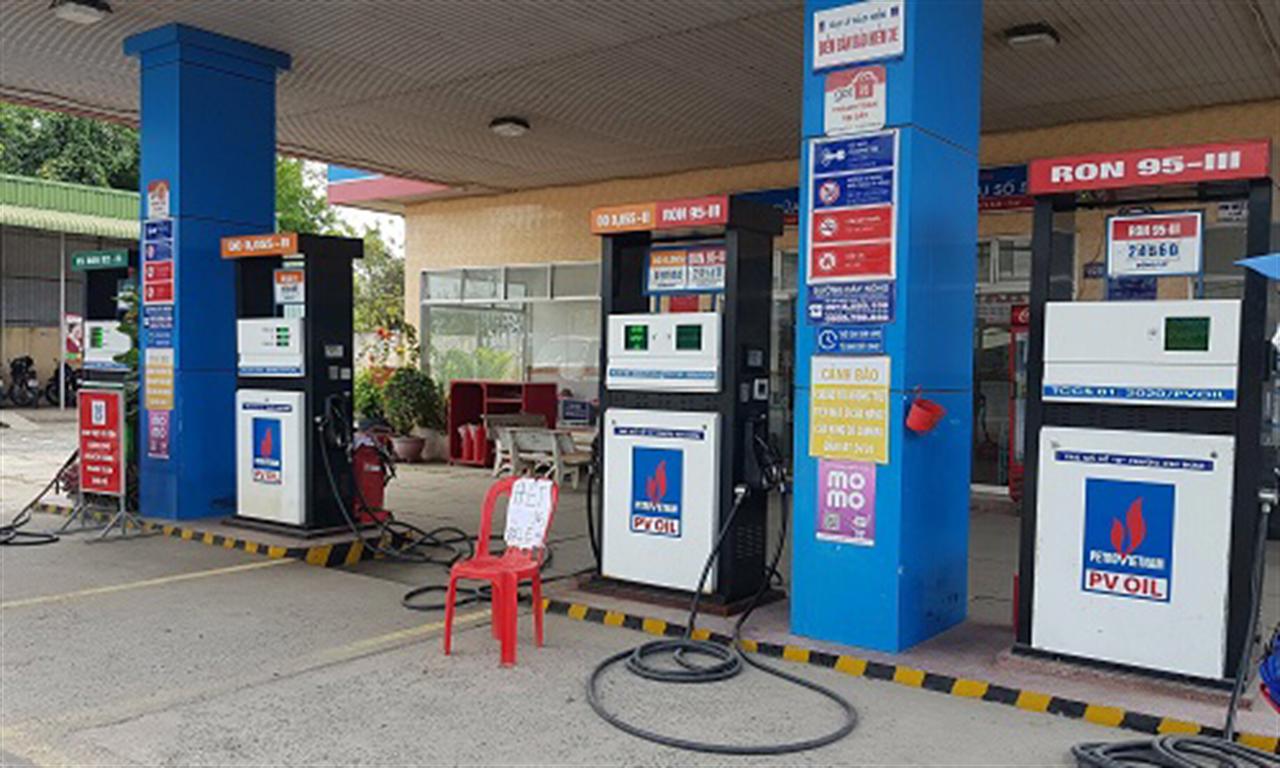 Vietnam’s utmost priority is to contain inflation: PM