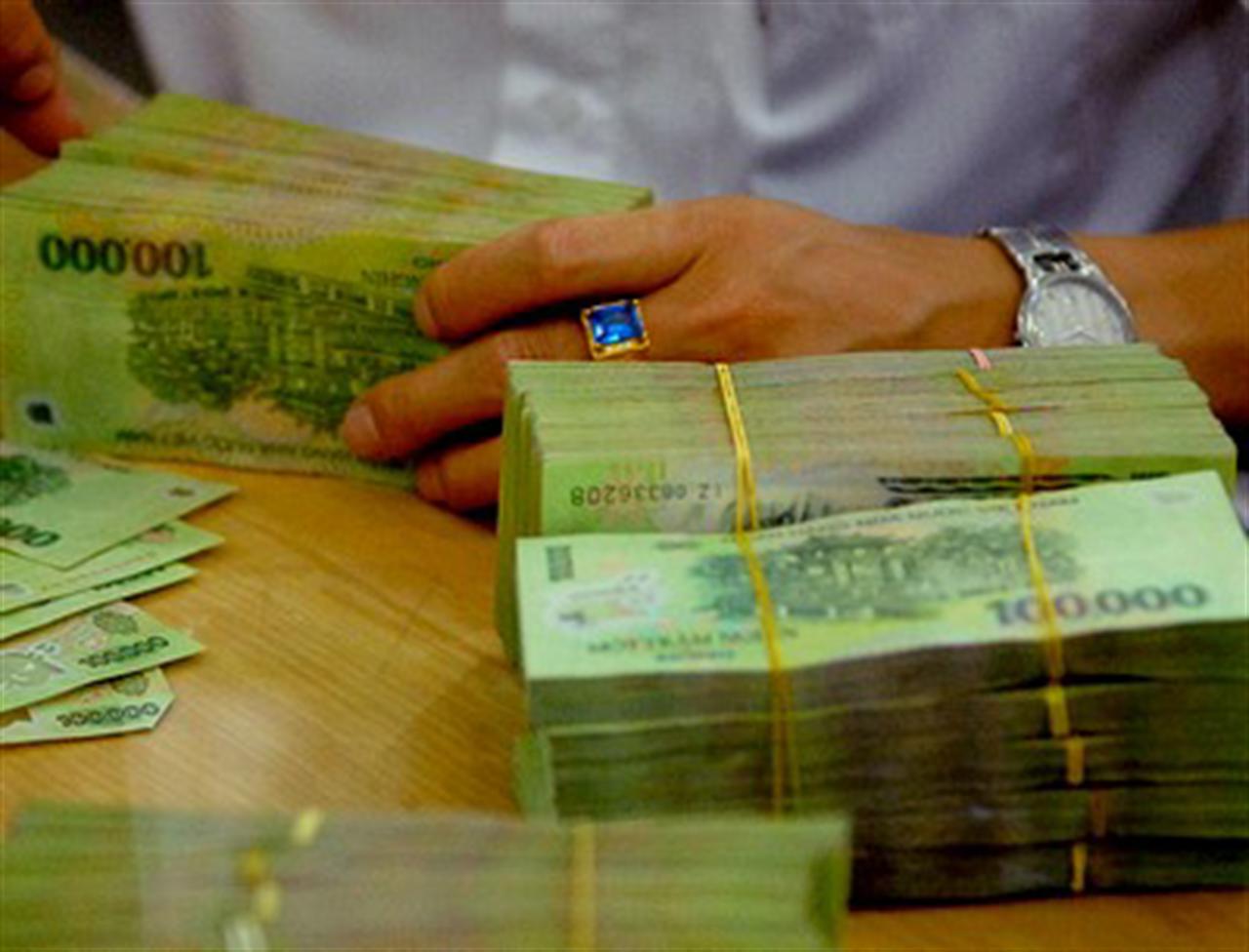 Tăng lương cơ bản: Lo tác động ngược