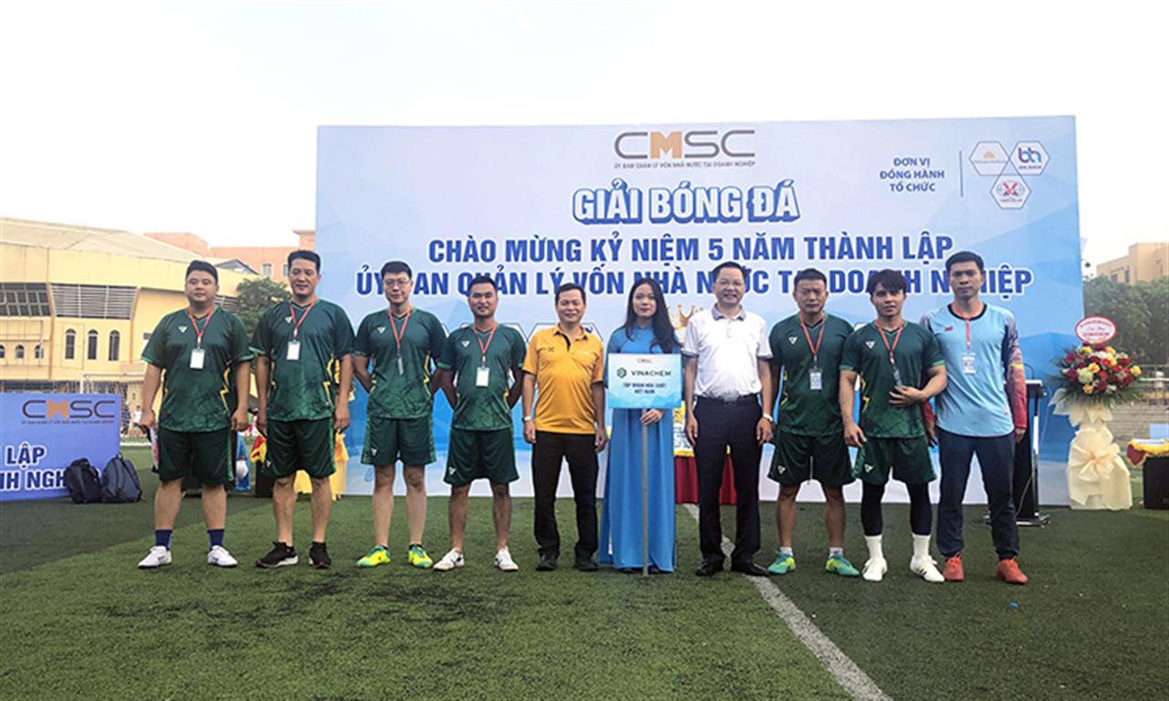 VINACHEM: Tham dự Lễ khai mạc Giải bóng đá chào mừng kỷ niệm 5 năm thành lập UBQLV NN tại doanh nghiệp