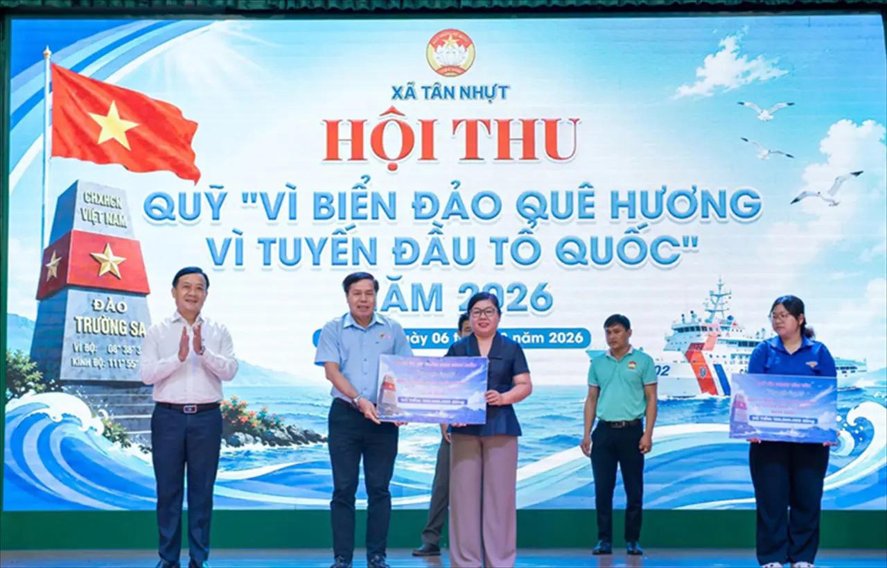 Binh Dien donates VND 100 Million to the “For the Homeland’s Seas and Islands – For the Nation’s Frontline” Fund