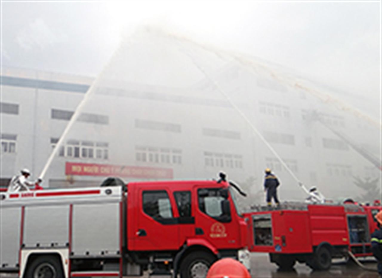 Công ty CP Cao su Đà Nẵng tổ chức diễn tập ứng phó sự cố hóa chất cấp thành phố năm 2017