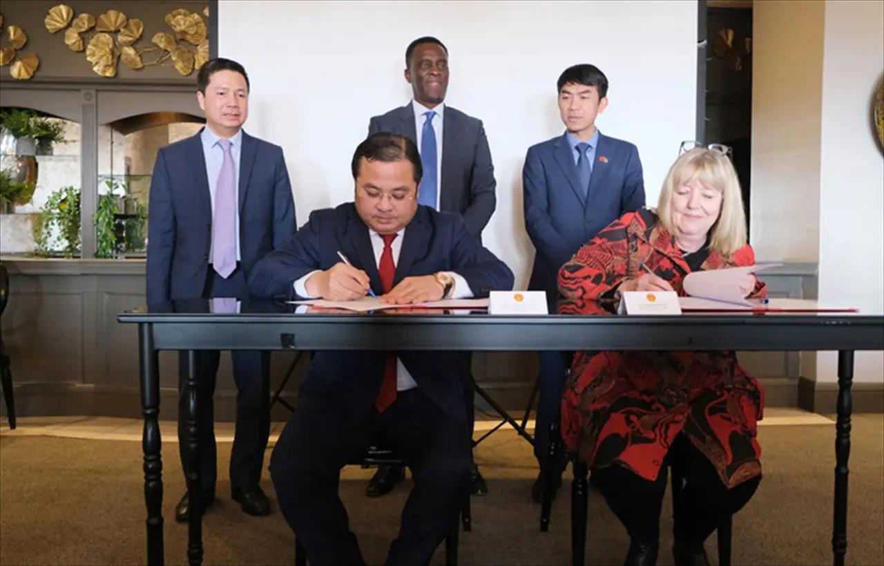 Vinachem Signs MOU with South African Chemical Association, Expands Cooperation in African Market