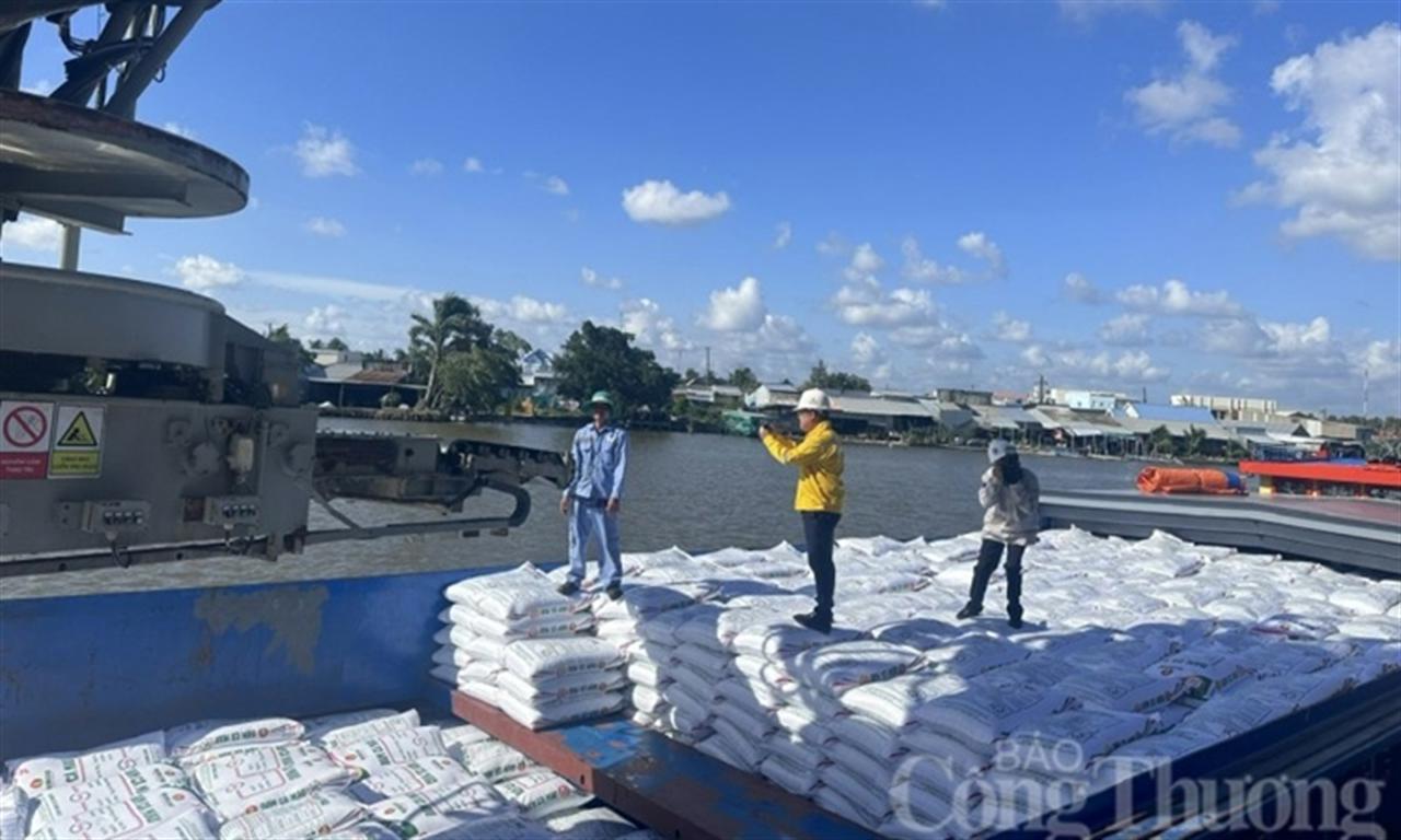 Trung Quốc hạn chế xuất khẩu ure: Giá ure tăng vọt trên toàn thế giới