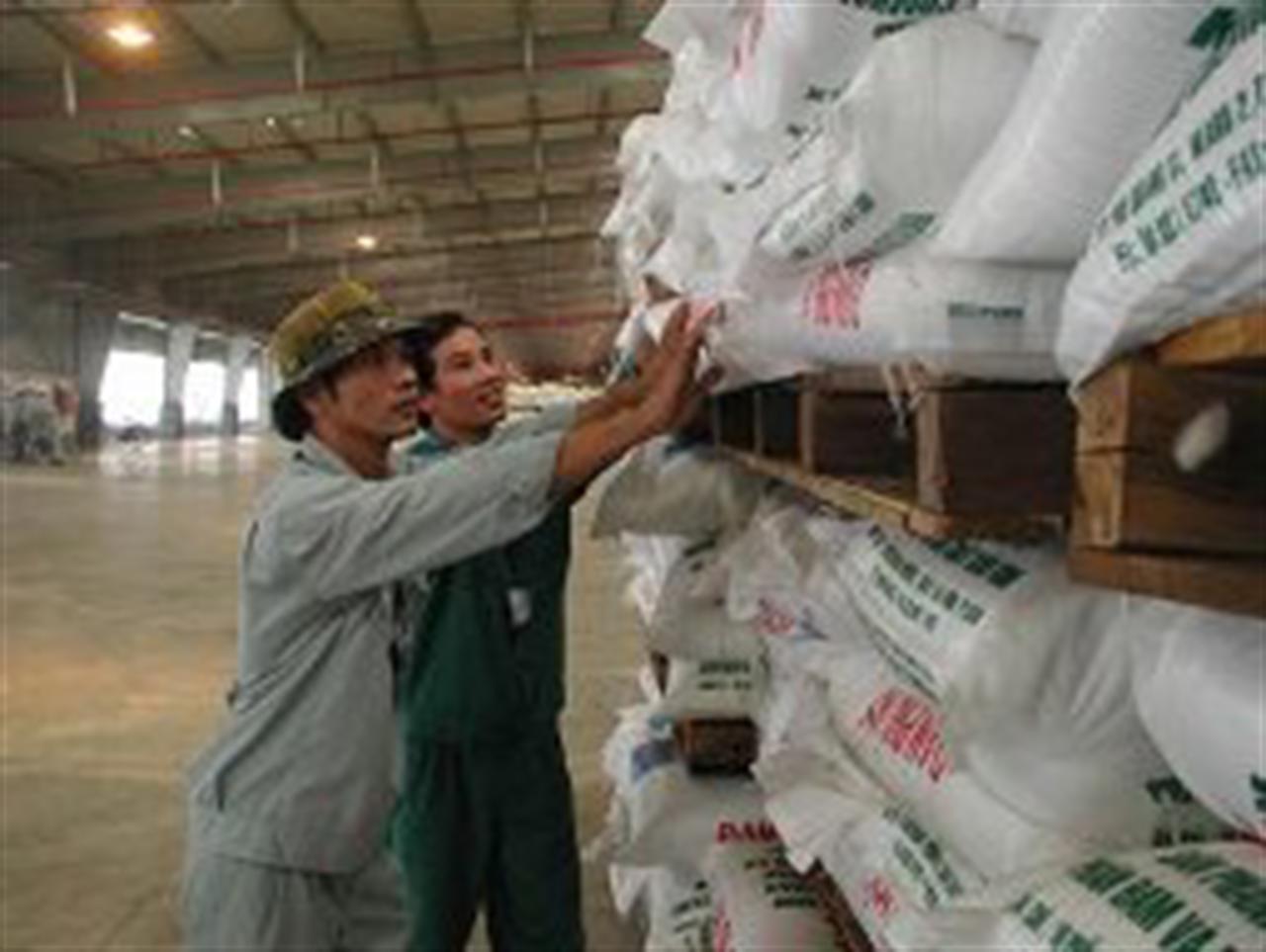 Nhập khẩu phân bón tăng gần 30%