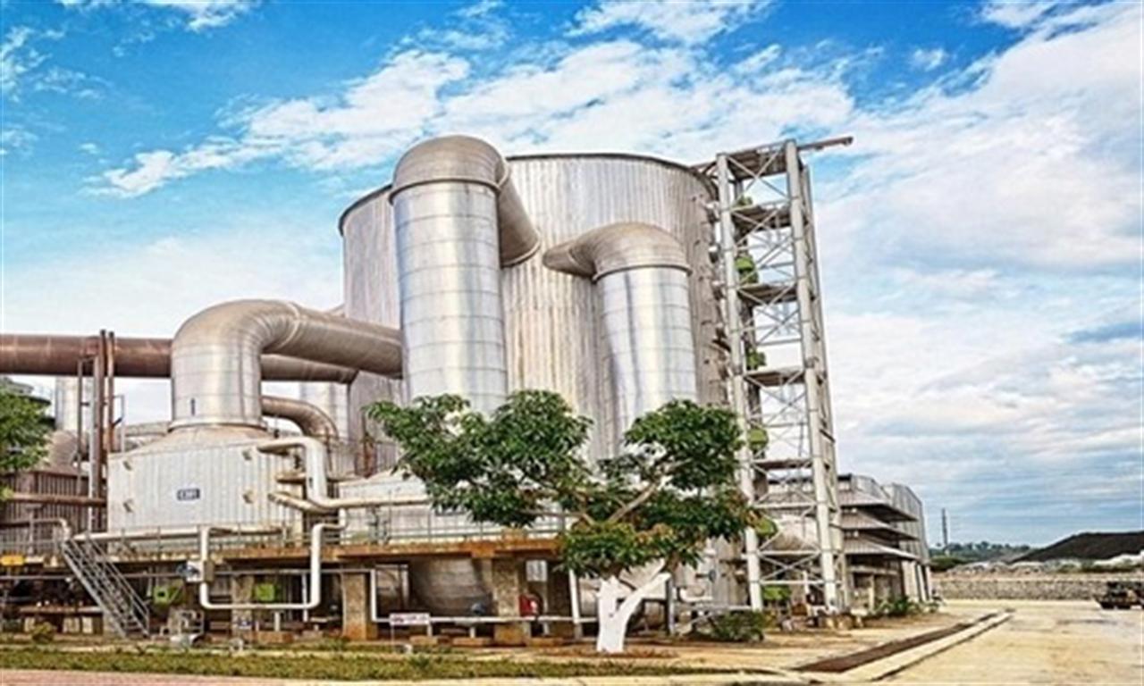 Shares to struggle in near future, market still attractive in long term