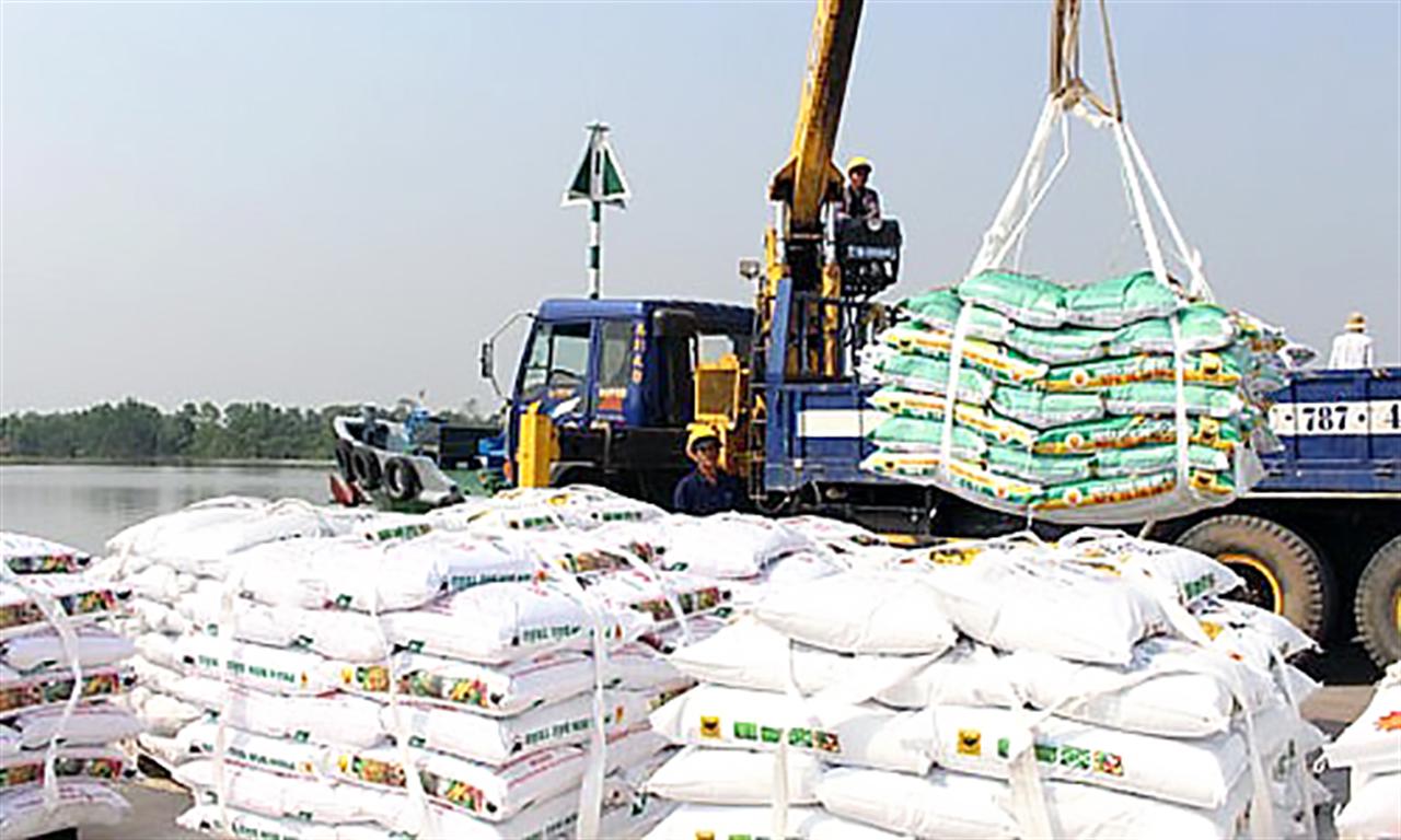 Đề xuất thuế xuất khẩu phân bón: Doanh nghiệp lo “hết cửa” xuất khẩu