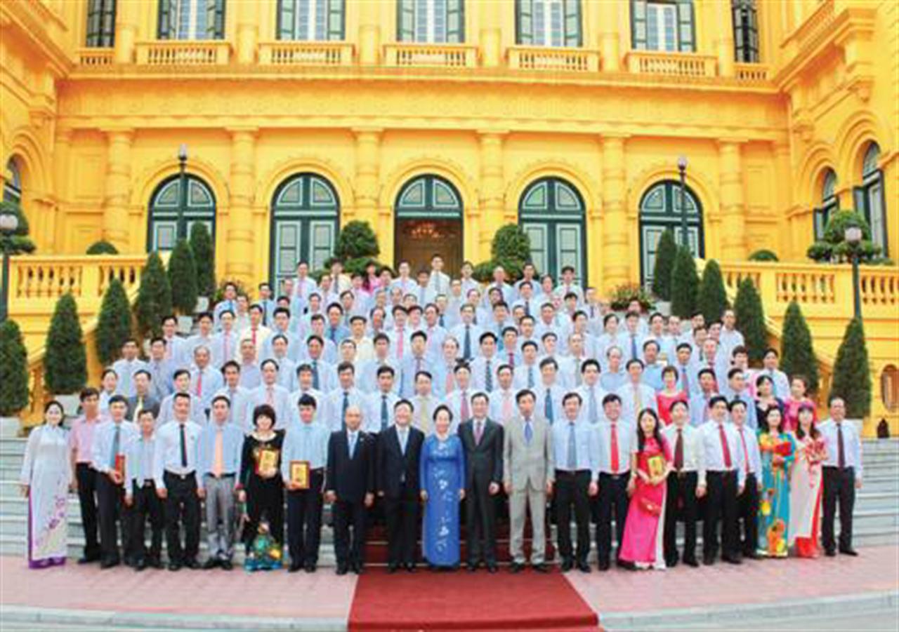 VINACHEM: Đổi mới - sáng tạo trong phong thi đua yêu nước