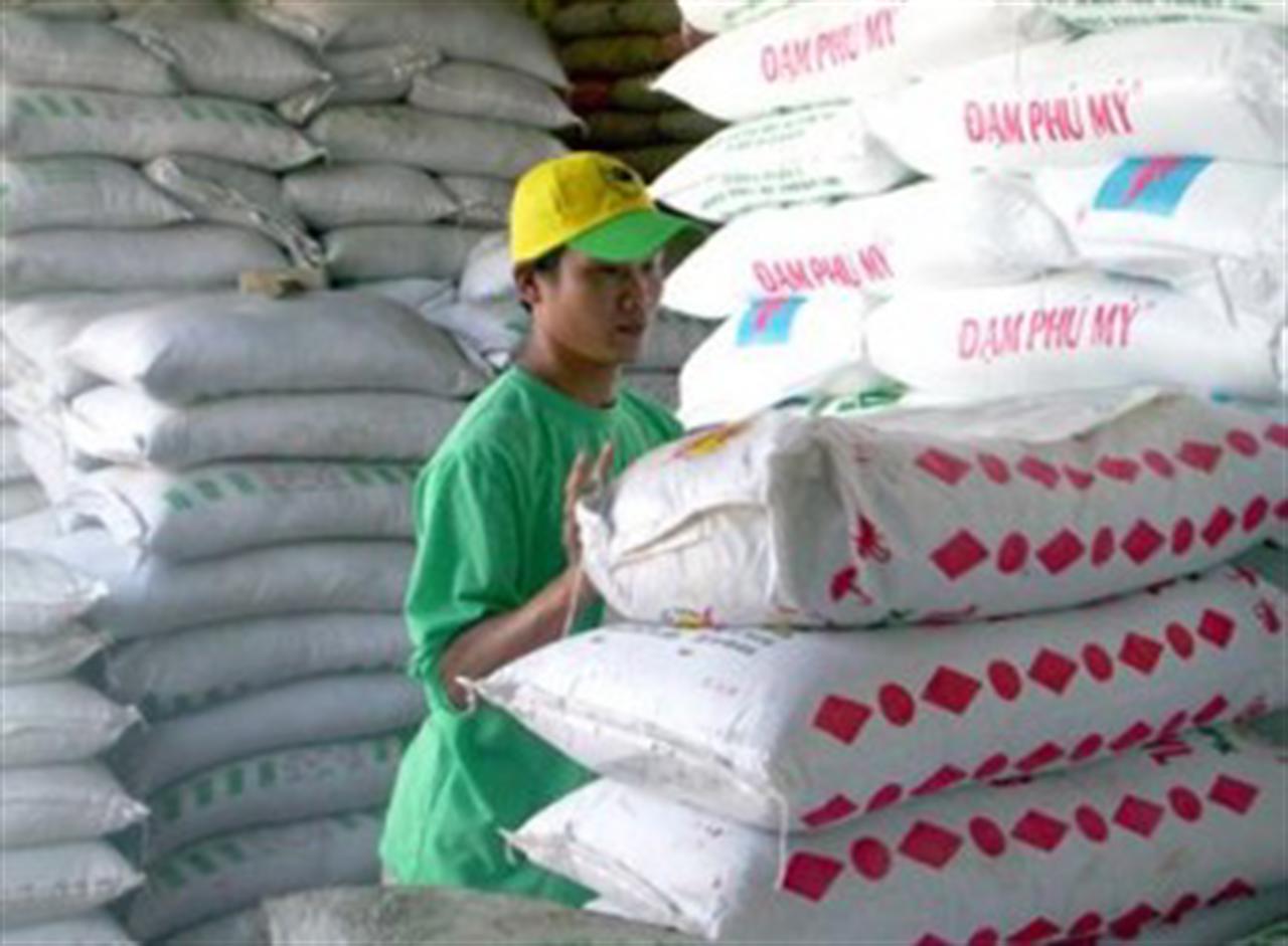 Giá phân bón ổn định