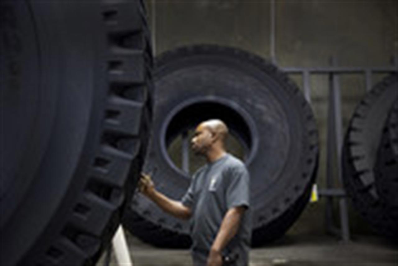 Rubber Inventory Rising in China as Slowdown Cuts Demand
