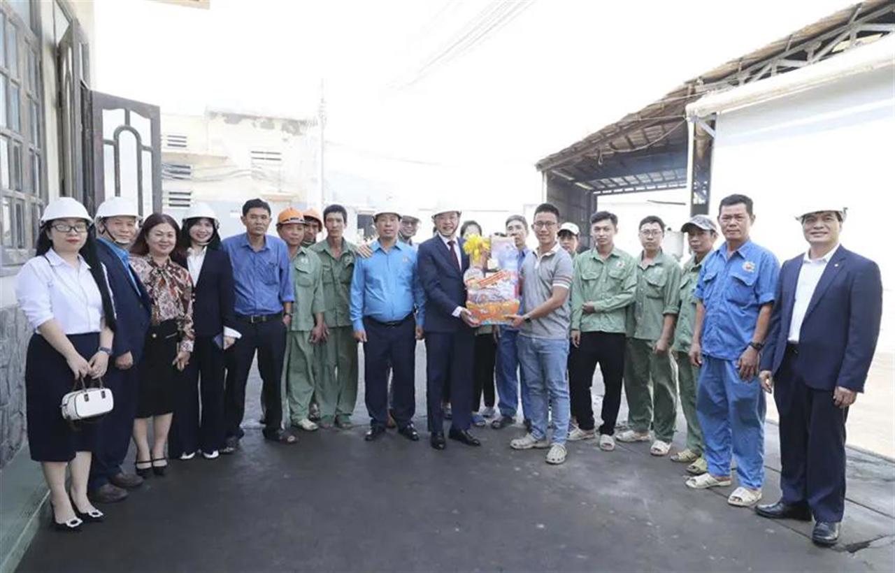 Đoàn công tác Tập đoàn Hóa chất Việt Nam thăm, chúc Tết Công ty CP Phân bón và Hóa chất Cần Thơ