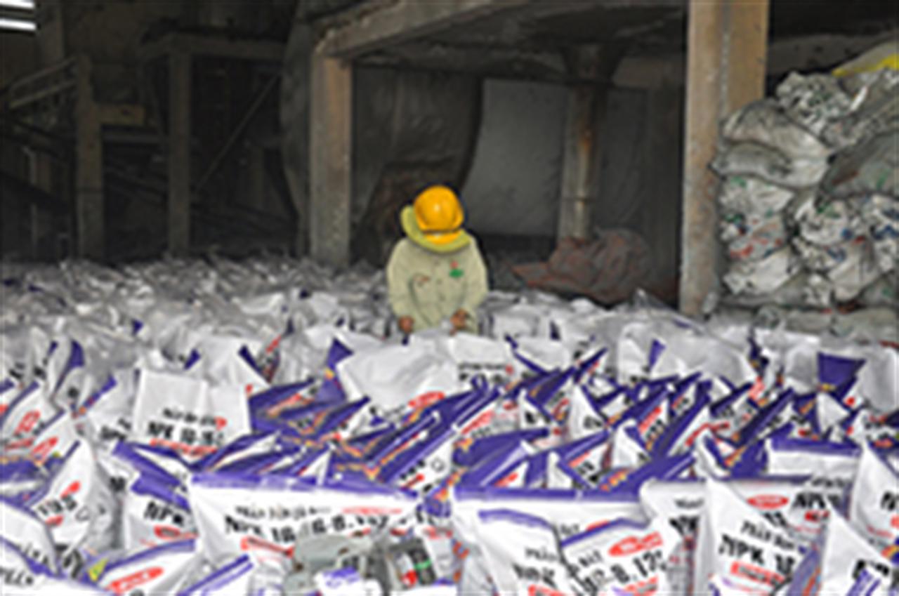 Doanh nghiệp phân bón gặp khó