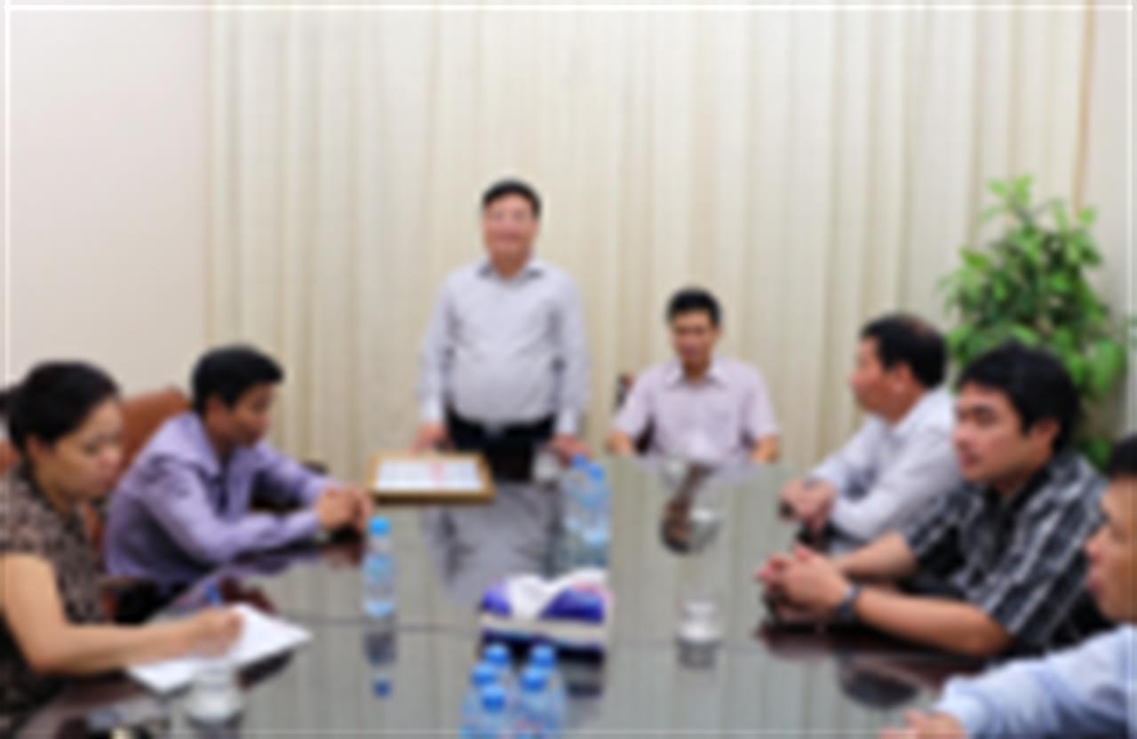 VINACHEM ủng hộ NLĐ Tập đoàn CN Than - Khoáng sản VN và đồng bào bị lũ lụt