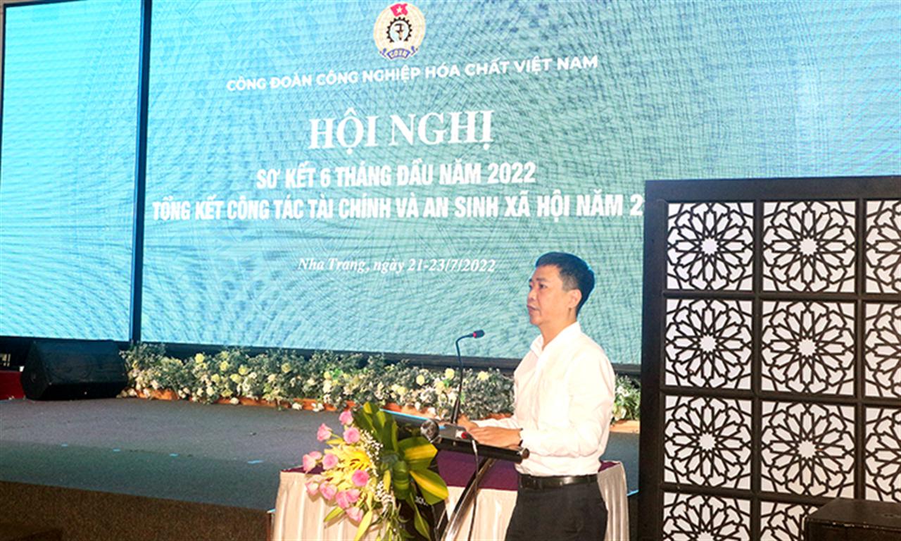 CĐ Công nghiệp Hóa chất VN: Sơ kết 6 tháng đầu năm 2022 và Tổng kết công tác tài chính và an sinh xã hội năm 2021
