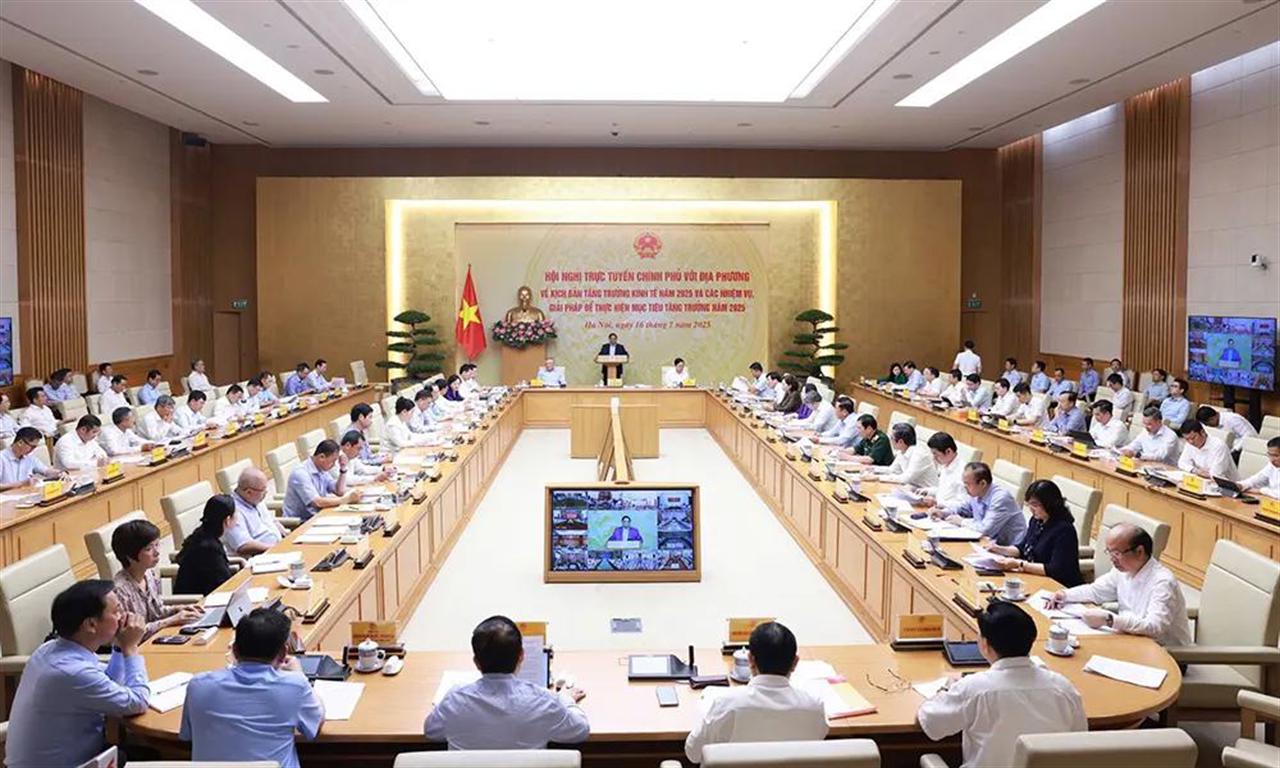 Hội nghị trực tuyến về kịch bản tăng trưởng kinh tế năm 2025 và các nhiệm vụ, giải pháp để thực hiện mục tiêu tăng trưởng năm 2025