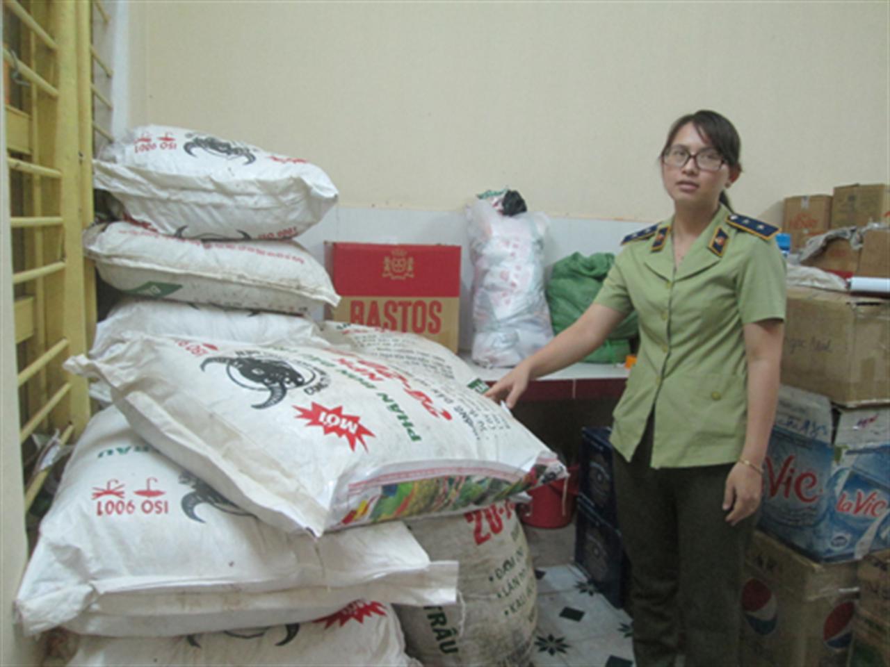 Phân bón giả: “Nóng” ở 7 tỉnh miền Trung