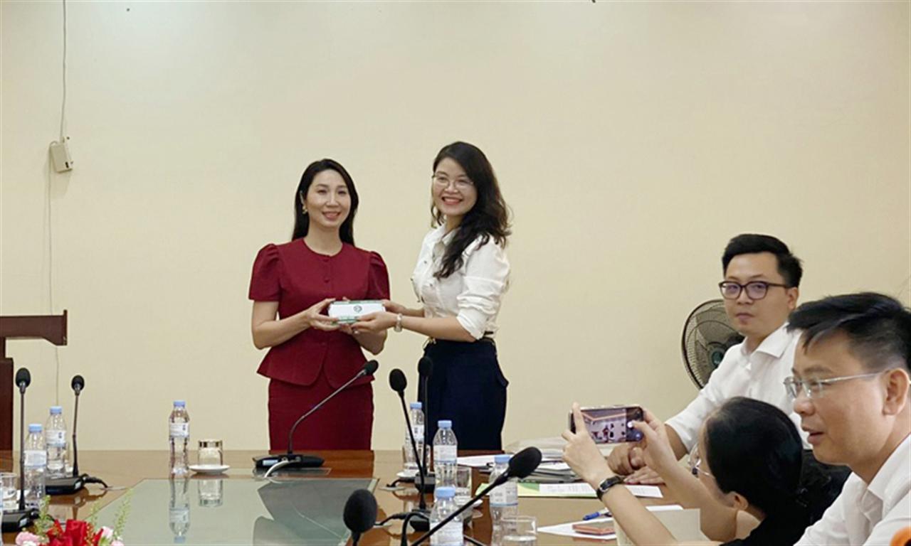 Vinachem – Đường sắt Việt Nam thúc đẩy hợp tác, mở rộng kết nối Vinachemmart đến khách hàng