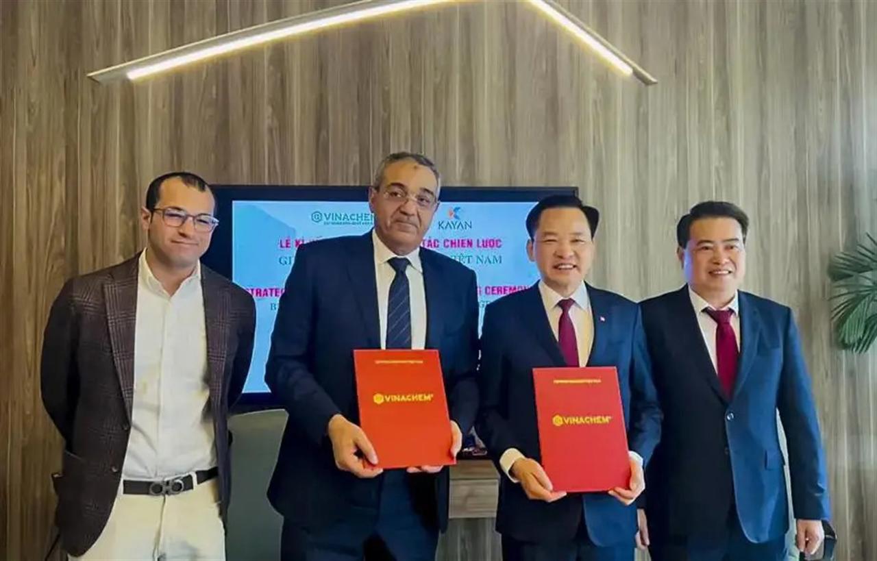 Vietnam National Chemical Group collaborates with Kayan for International Trade to ensure fertilizer raw material security