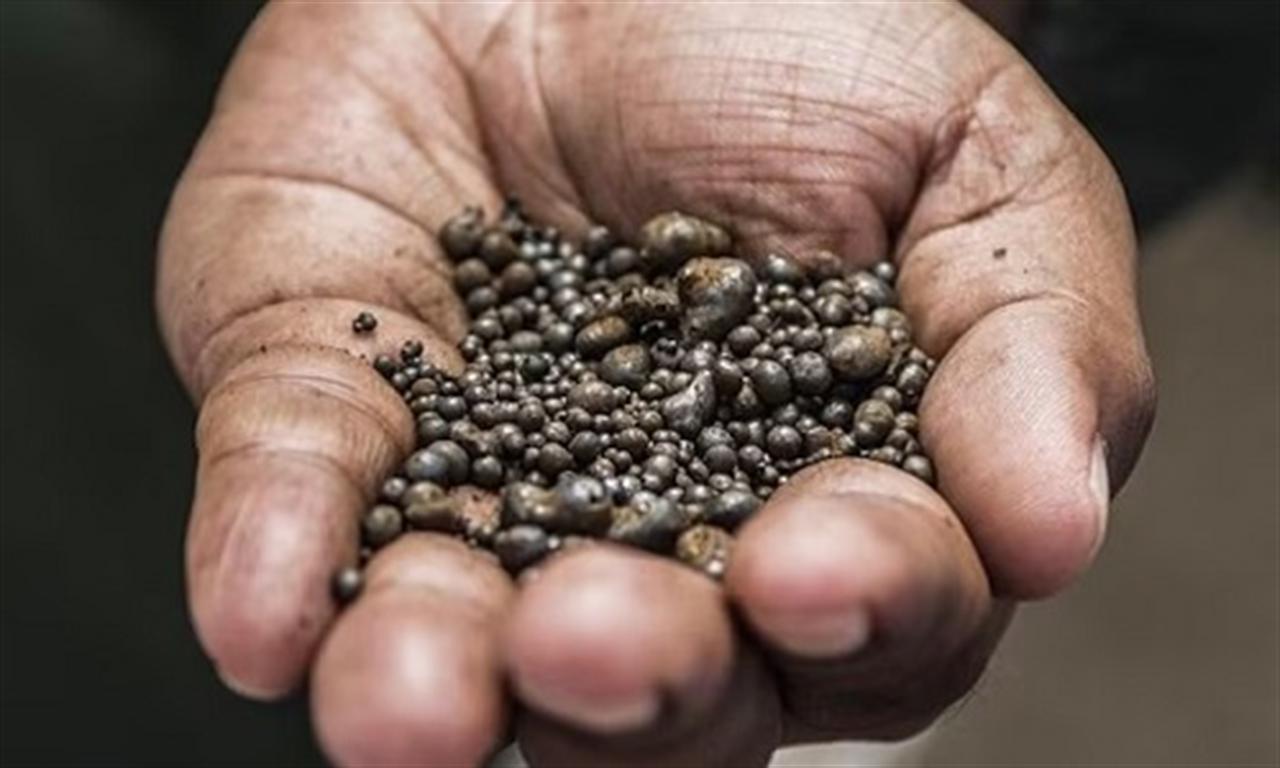 Cobalt's battery-powered boom in 2022 on EV demand surge busts