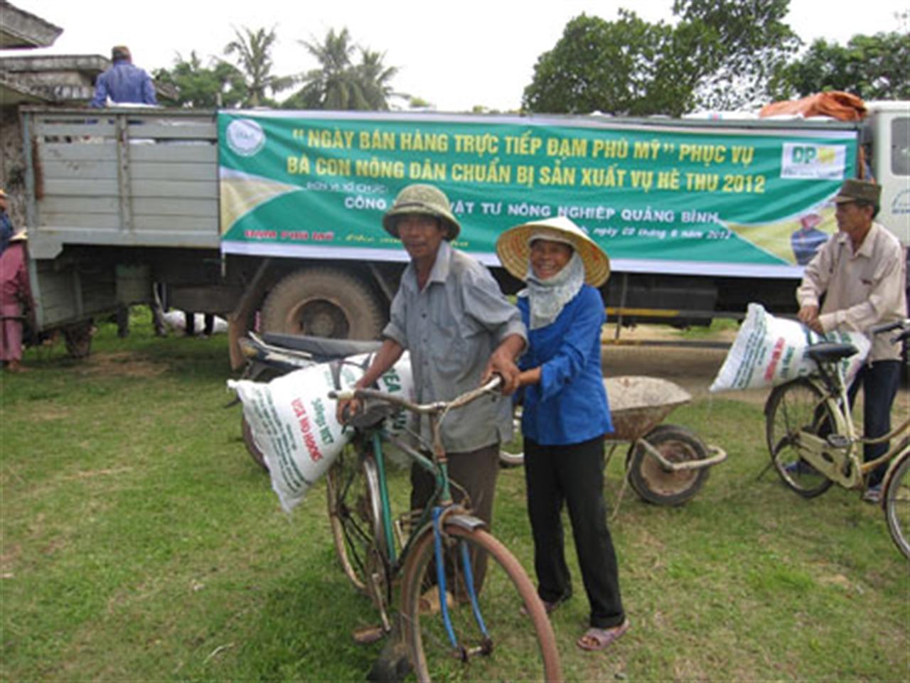 Ứng phó với “cơn sốt” phân bón