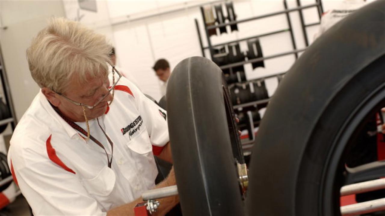 Nhu cầu sản xuất vỏ xe gia tăng