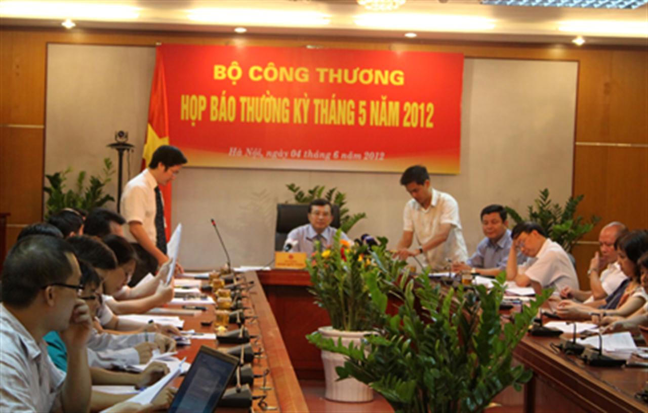 Bộ Công thương: Tiếp tục thực hiện các giải pháp ổn định kinh tế