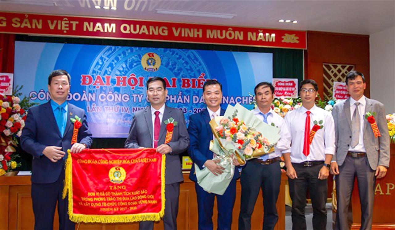 Công đoàn Công ty CP DAP - Vinachem: “Đổi mới - Dân chủ - Đoàn kết - Phát triển”