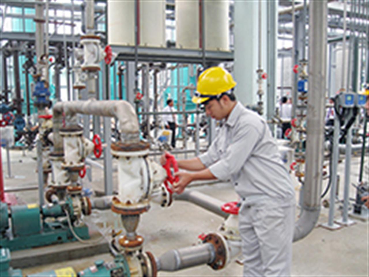 Hóa chất Việt Trì tiếp tục duy trì vị thế trong ngành hóa chất cơ bản Việt Nam