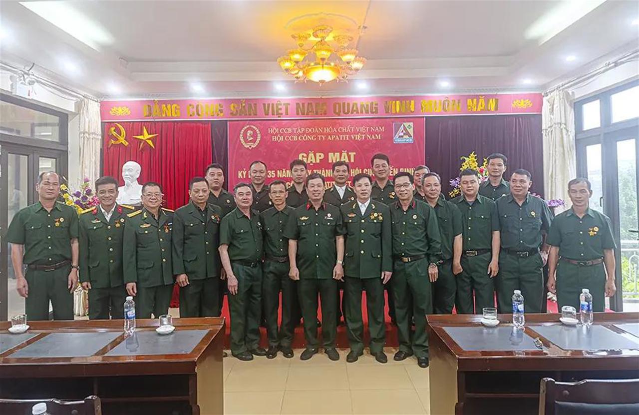 Gặp mặt kỷ niệm 35 năm thành lập Hội CCB tại Công ty TNHH MTV Apatit Việt Nam