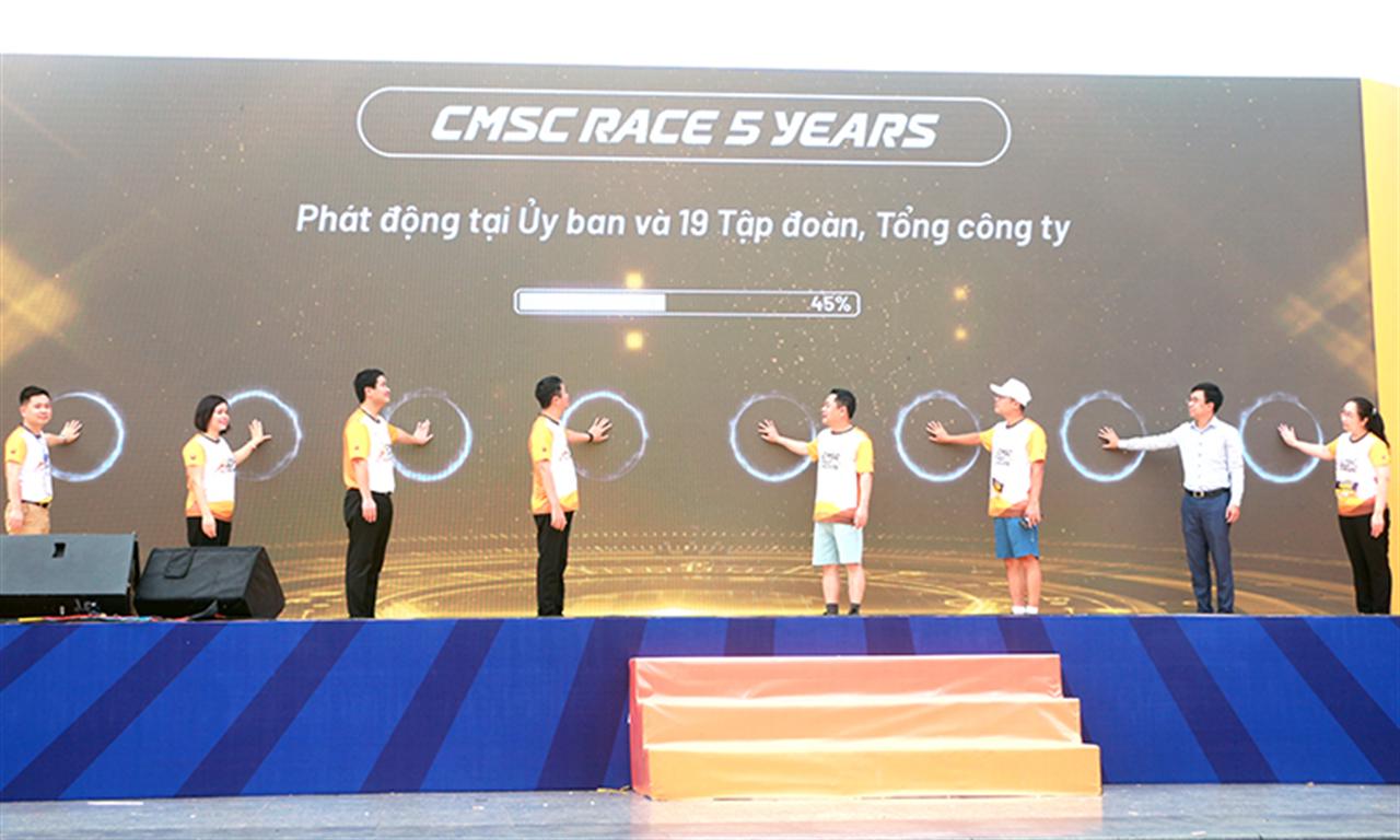 VINACHEM tham gia Lễ phát động Giải chạy chào mừng 05 năm Ngày thành lập Ủy ban QLVNN tại Doanh nghiệp