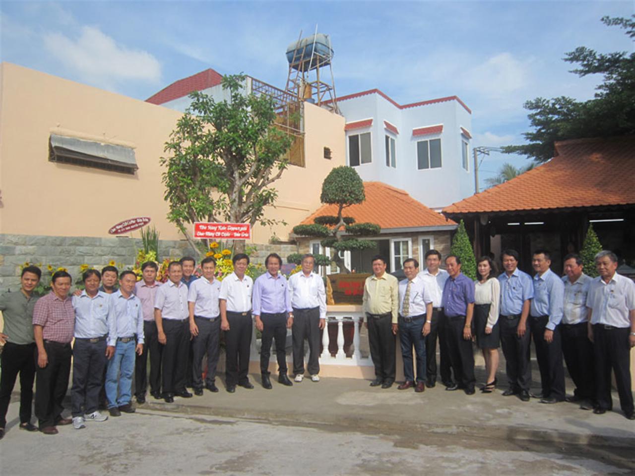 Khai trương Câu lạc bộ cà phê: Cùng Đầu Trâu làm giàu