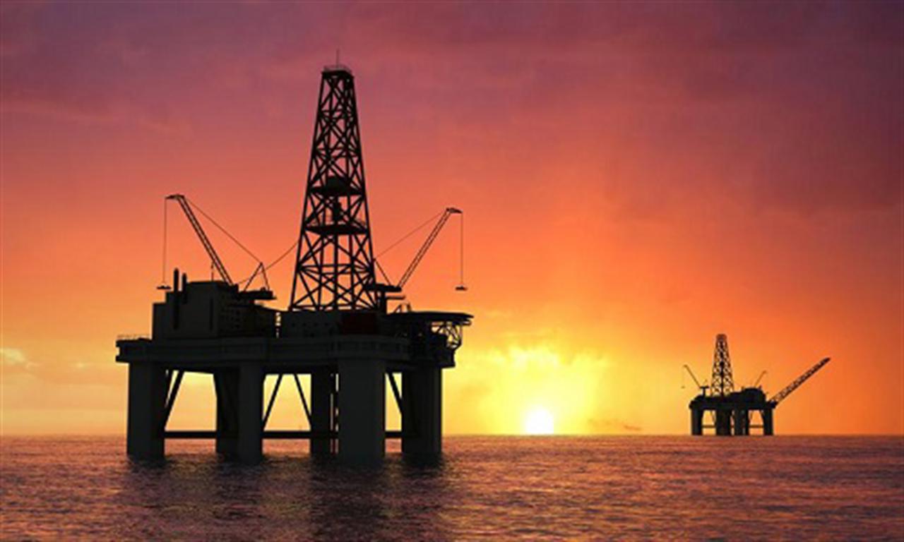 Russia to Extend Voluntary Cut in Oil Exports by 300,000 Bpd Until Year-End