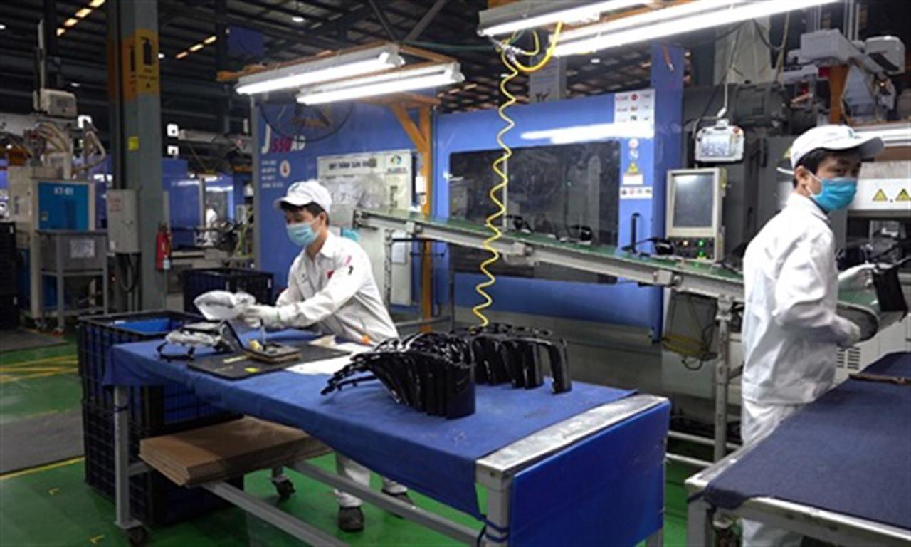 Plastic industry pioneers in connecting green production