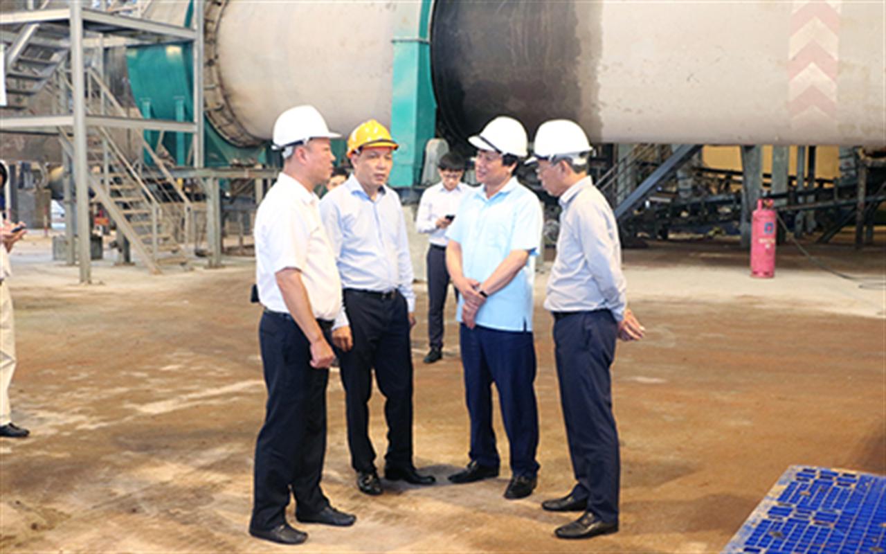 Thứ trưởng BCT Đặng Hoàng An làm việc tại Công ty CP Supe PP & HC Lâm Thao và Công ty CP Hóa chất Việt Trì