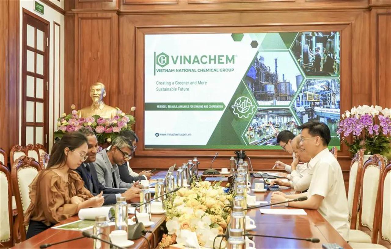 Vinachem làm việc với Công ty Hayleys Aventura (Sri Lanka), thúc đẩy cơ hội hợp tác trong lĩnh vực hóa chất và nguyên liệu công nghiệp