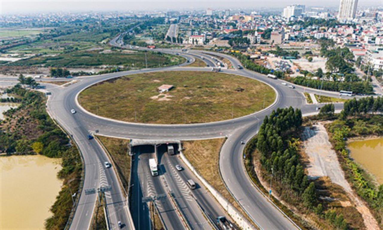 Việt Nam’s economic surge draws global investors despite headwinds