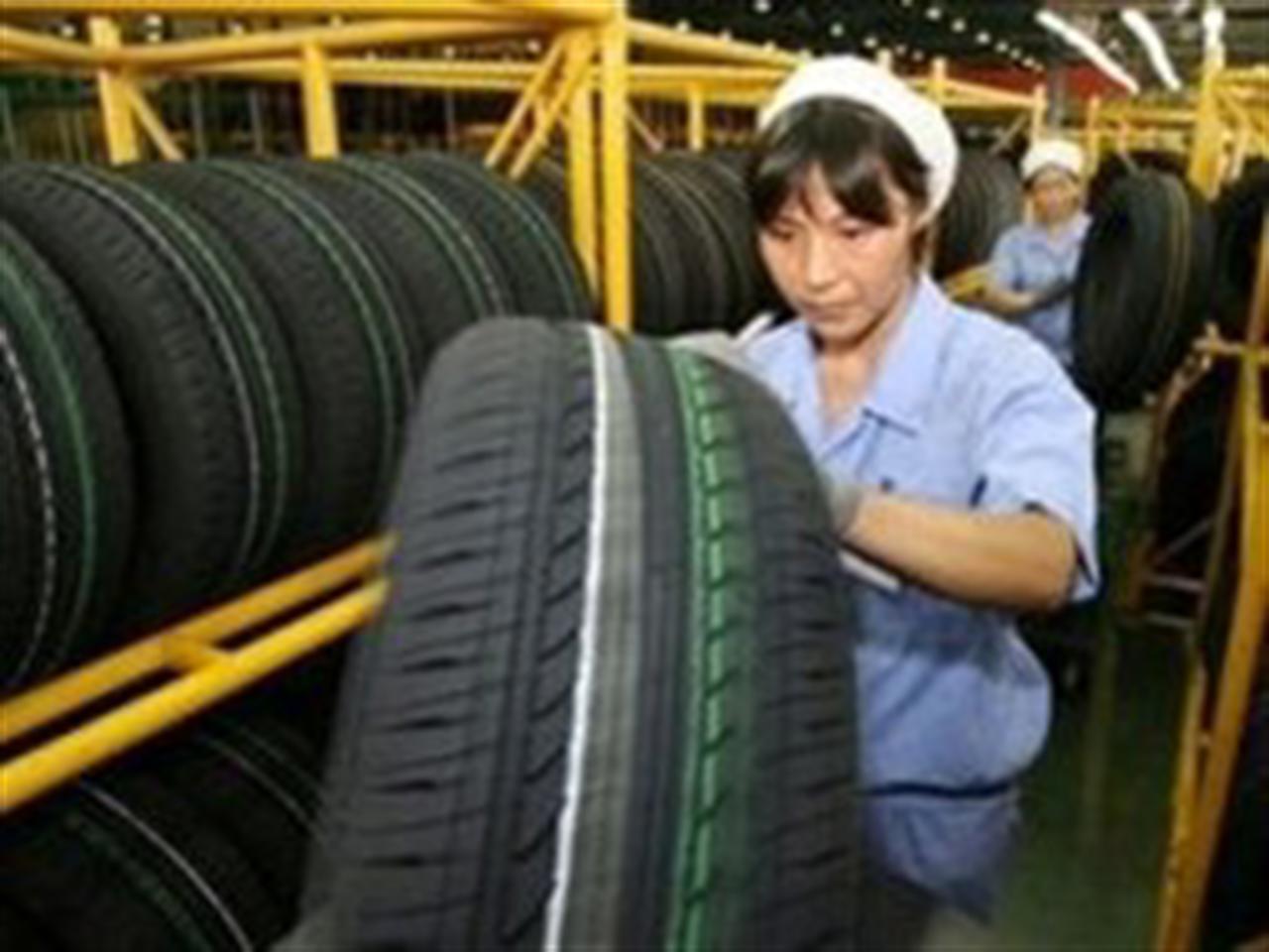 Giá cao su giảm, triển vọng lạc quan