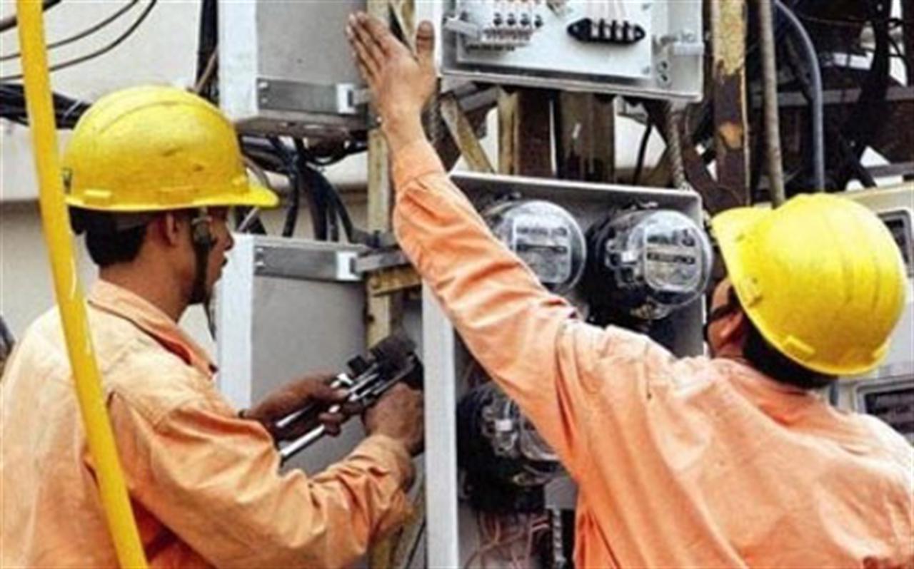 “Hồi hộp” chờ giá điện