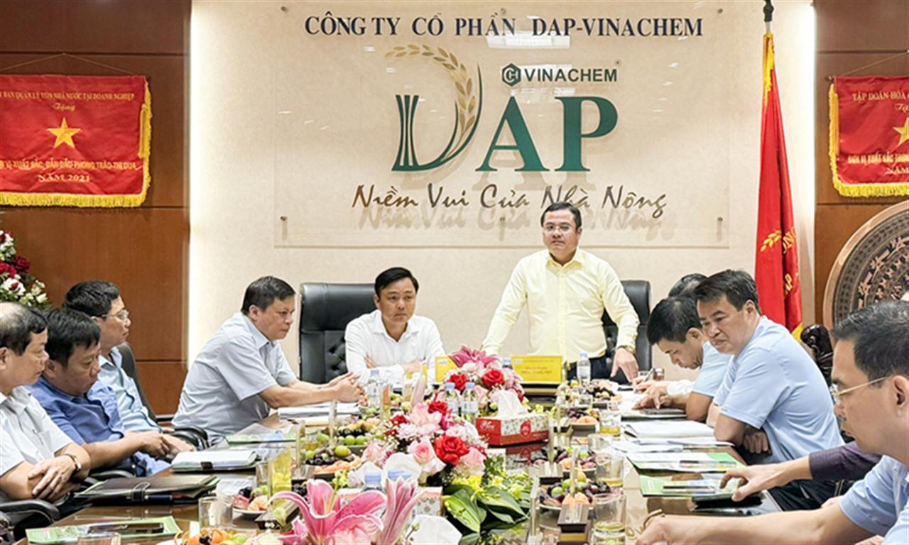 VINACHEM VÀ VNR: Hội nghị sơ kết công tác vận chuyển apatit và phân bón, hóa chất 6 tháng đầu năm 2024