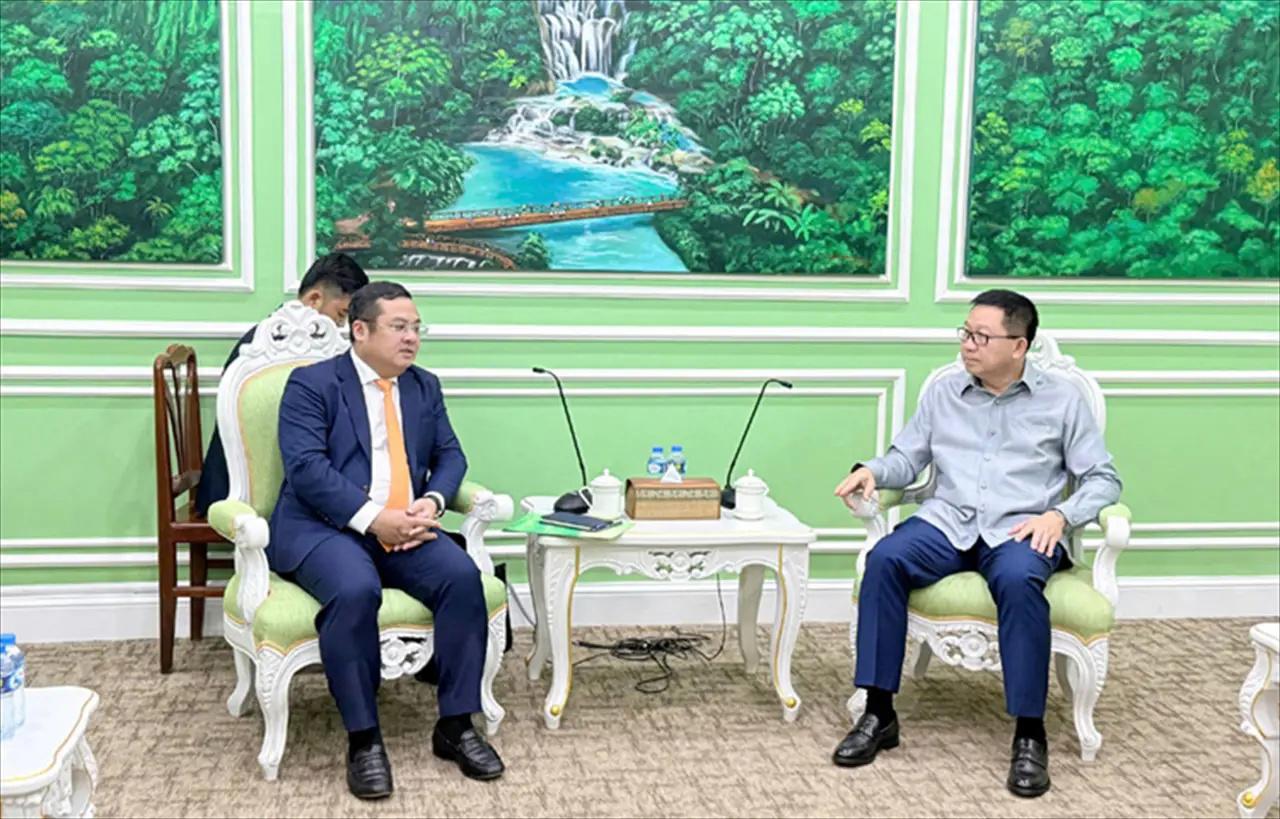 Vinachem Leadership Meets Lao Minister of Agriculture and Environment to Discuss Progress of Potash Project