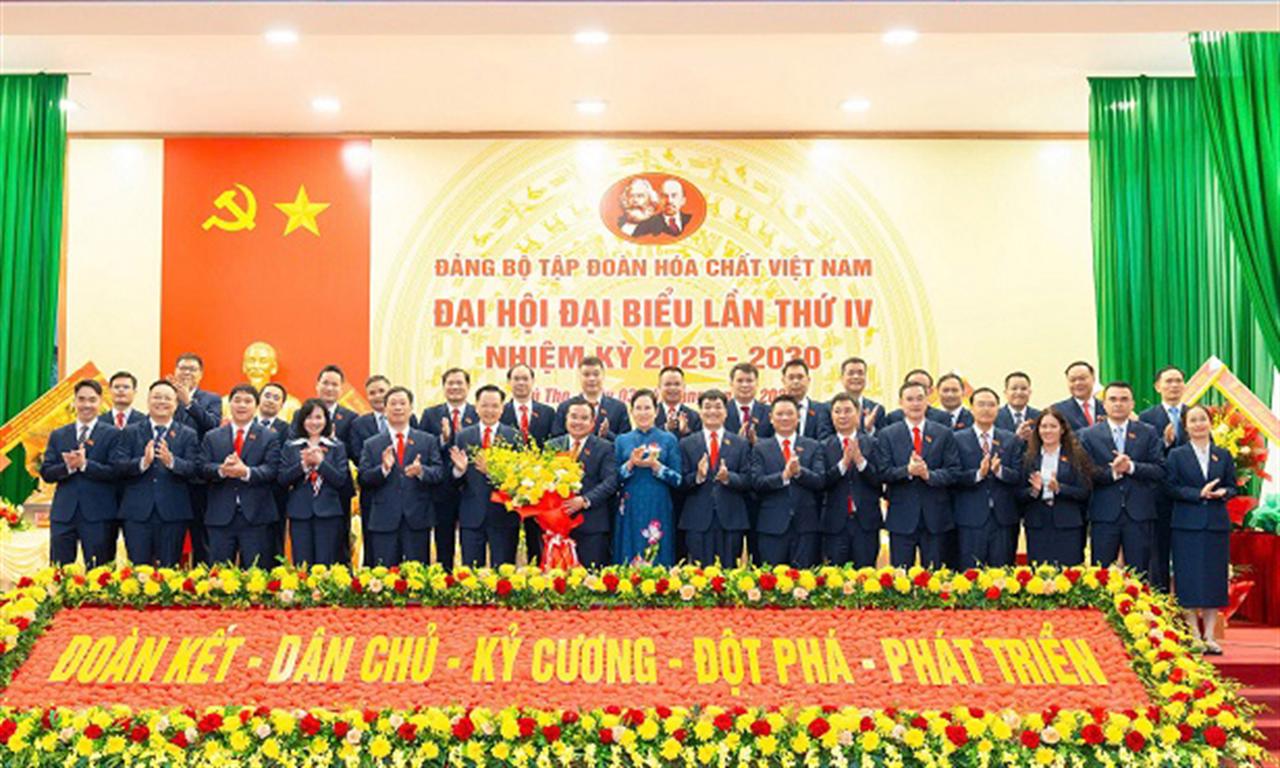 Đại hội đại biểu Đảng bộ Tập đoàn Hóa chất Việt Nam lần thứ IV, nhiệm kỳ 2025–2030 thành công tốt đẹp