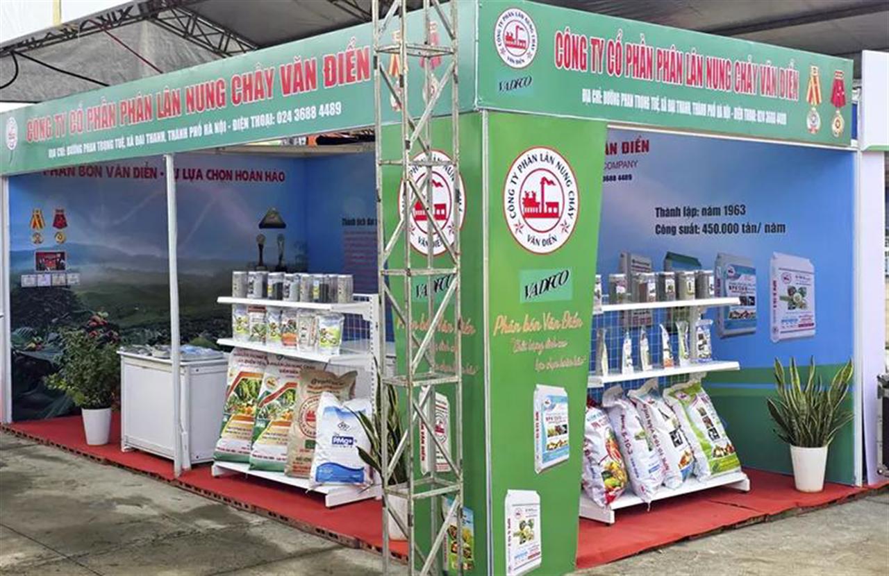 Gian hàng Phân bón Văn Điển – nơi kết nối và đồng hành cùng nhà nông Tây Nguyên.