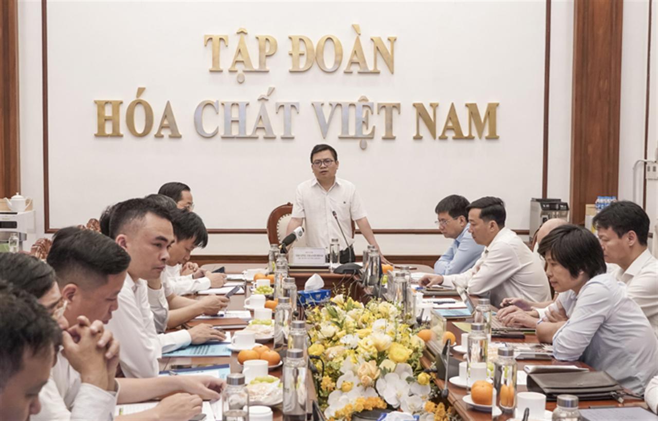 Vinachem: Hội nghị đánh giá khả năng tham gia vào chuỗi giá trị các sản phẩm công nghệ chiến lược của Việt Nam