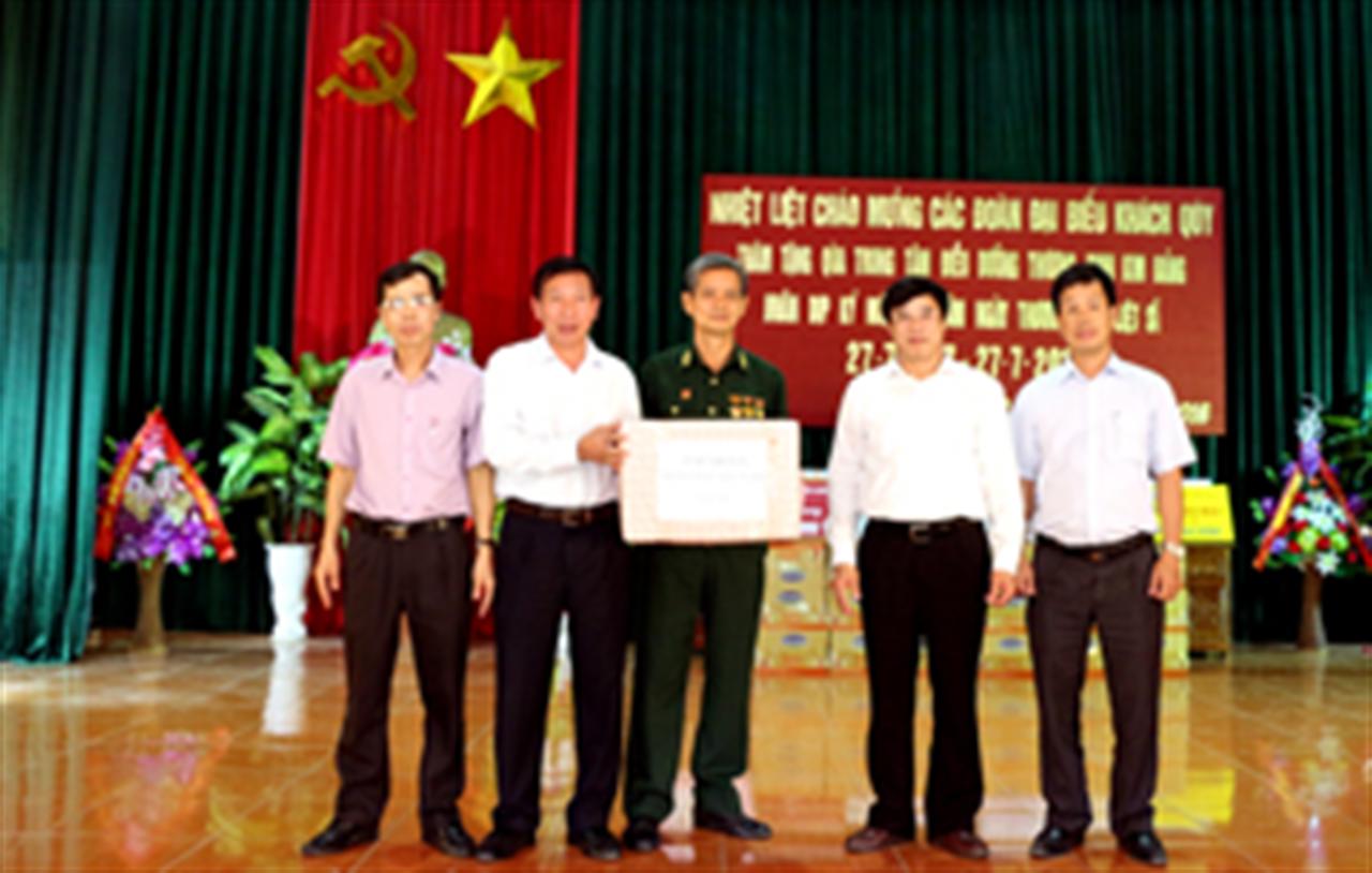 Lãnh đạo Tập đoàn Hóa chất Việt Nam thăm và tặng quà thương binh, bệnh binh