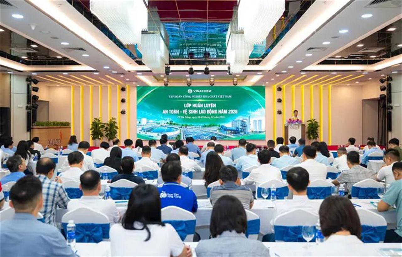 Vinachem Strengthens Knowledge and Capacity for Occupational Safety and Hygiene