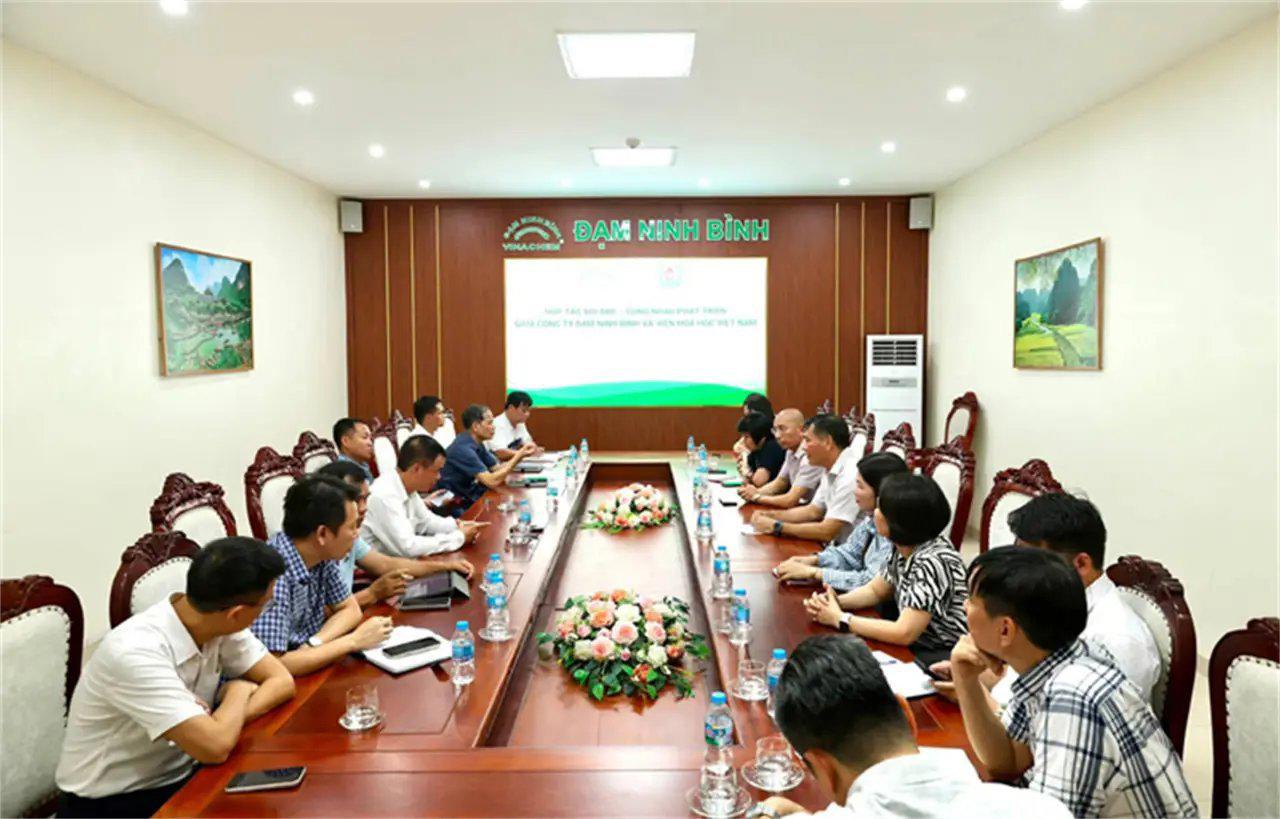 Vietnam Institute of Industrial Chemistry and Ninh Binh Fertiliser Strengthen Cooperation and Promote Scientific and Technological Application