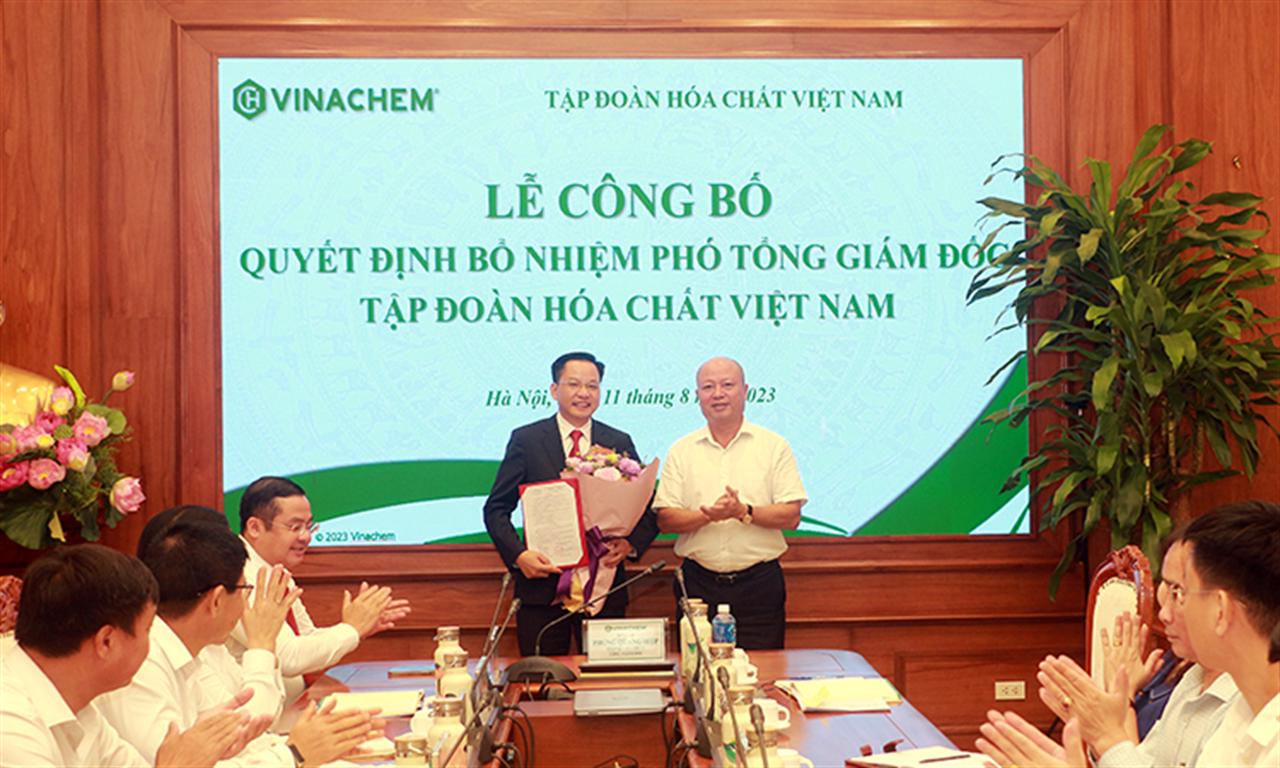 Công bố Quyết định bổ nhiệm Phó Tổng giám đốc Tập đoàn Hóa chất Việt Nam